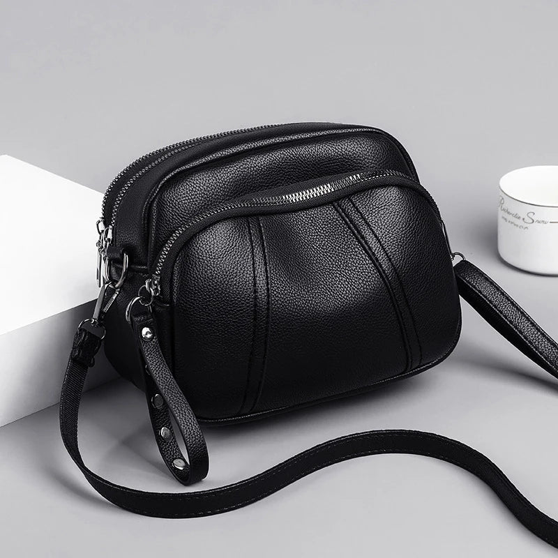 Bolso Bandolera de Cuero Suave – Diseño Minimalista con Toque de Estilo